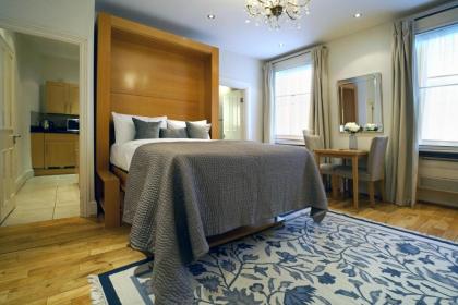 17 Hertford Street - image 5