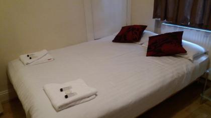 Mayfair Flat - image 15