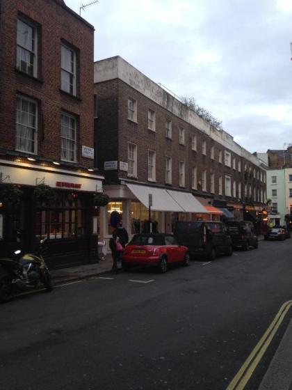Mayfair Flat - image 4