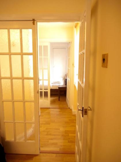 Mayfair Flat - image 8