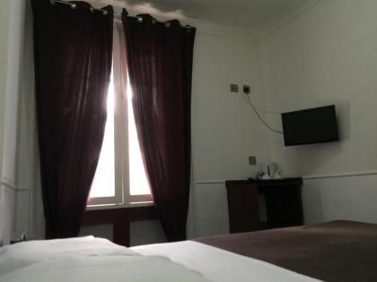 London Continental Hotel - image 22