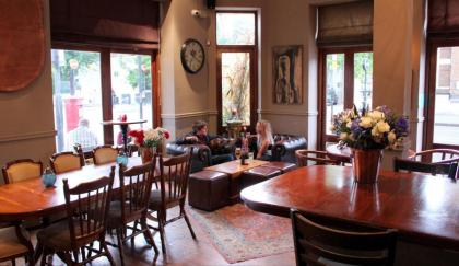 The Crown and Sceptre - image 28