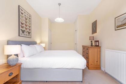Veeve - South Kensington Calm - image 30