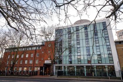 Davies Court (Canary Wharf) - image 23
