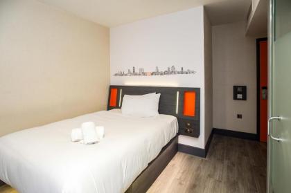 easyHotel London City Shoreditch - image 8