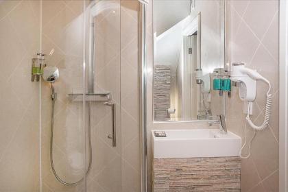 NOX HOTELS - Kensington - image 20