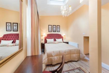 London Residence - image 23