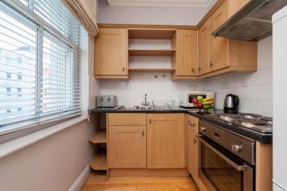 12 London Street Apartments - image 12
