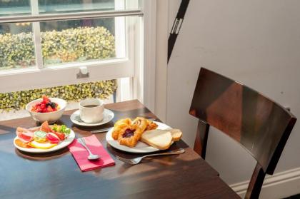 12 London Street Apartments - image 16