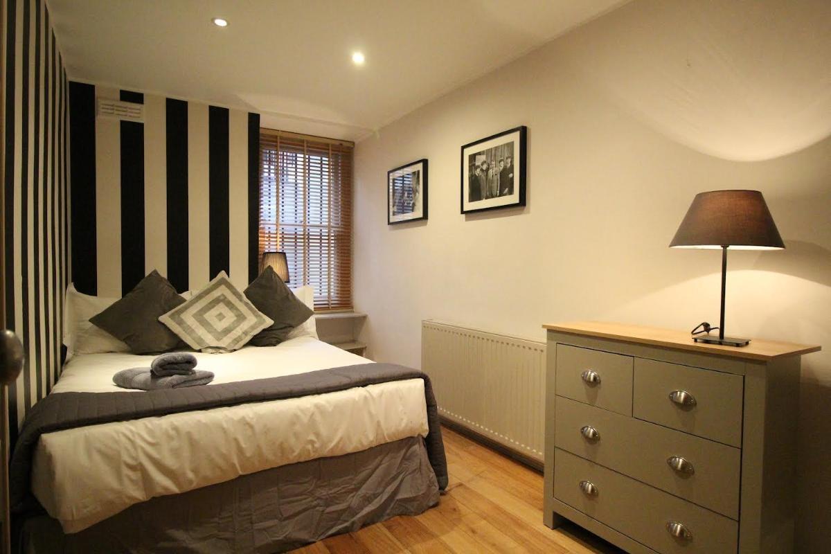 The Bromptons Luxury South Kensington Apartment - image 7