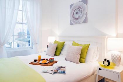 Dream South Kensington Apartment - image 1