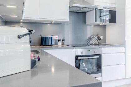 Architect's Sophisticated Private 3bed 3bath House OFF OXFORD ST - image 27