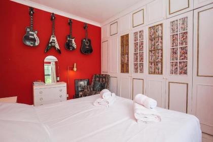 Unique Quirky 1BD in Belsize Park - image 3