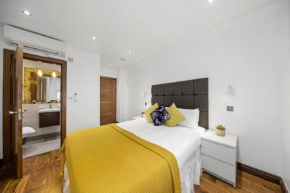 Bryanston Apartments - image 12