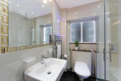 Bryanston Apartments - image 15