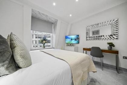 Bryanston Apartments - image 18