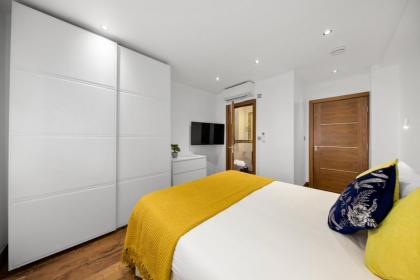 Bryanston Apartments - image 27
