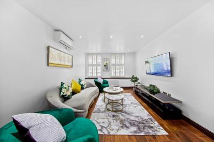 Bryanston Apartments - image 7