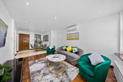 Bryanston Apartments - image 8