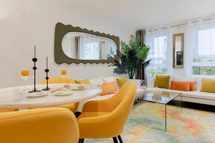 Explore the MOST EXQUISITE West-End from a Harrods FAMILY and COUPLE HOME 