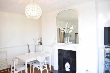 Stylish 2 Bedroom Apartment Between Camden Town Primrose Hill - image 9