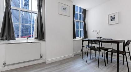 News Hotel by DC London Rooms - image 25