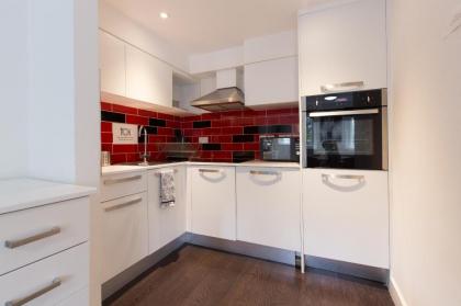 News Hotel by DC London Rooms - image 28