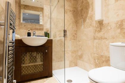 EXCLUSIVE Covent Garden FOR LUXURY NOMADS GROUPS - image 29