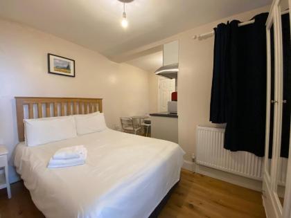 Earl's Court Studios - image 23