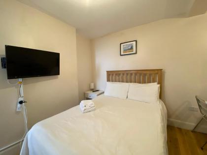 Earl's Court Studios - image 25