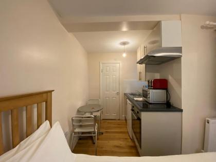Earl's Court Studios - image 28