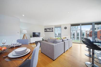 2 Bed Executive Penthouse near Liverpool Street FREE WIFI by City Stay Aparts London - image 17