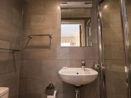 Central Hotel London - image 20