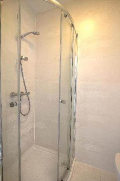 Private Studio Close to Metro #R1  - image 8