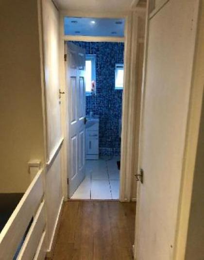 Beautiful & Nicely furnished Farnham Royal House London 