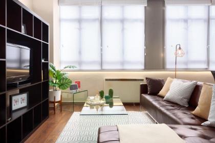 Lawrence House by TheSqua.re - image 1