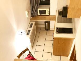 Double Mezzanine Studio Hyde Park L21 - image 2