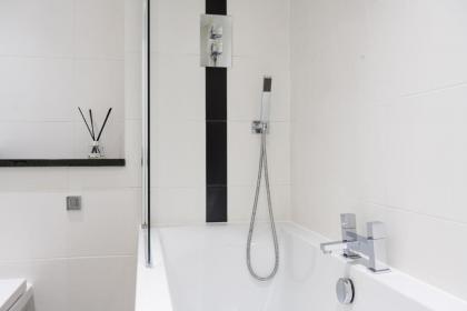 Apartment 4 48 Bishopsgate by City Living London - image 26