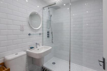 GuestReady - 1BR Flat Ideally Located In Zone 2 Fits 3 - image 9