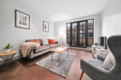 2 Bed Lux Apartments near Central London FREE WIFI by City Stay Aparts London - image 1