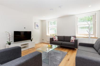  SOHO - BEAUTIFUL 2BR IN THE HEART OF FITZROVIA 