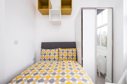 En Suite Rooms TUFNELL PARK - image 9