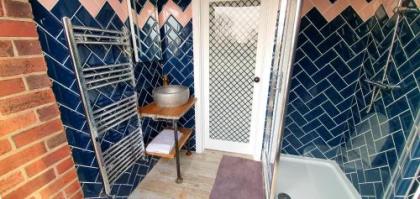 Angel Townhouse - image 10