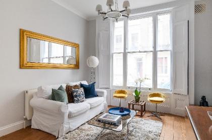 Stylish Notting Hill apartment for 2-4