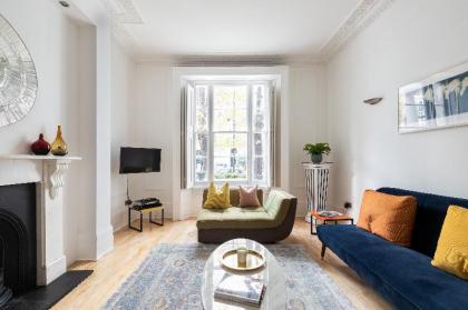 Picnic in the Park u2013 Fantastic 3 Bedrooms near Hyde Park 
