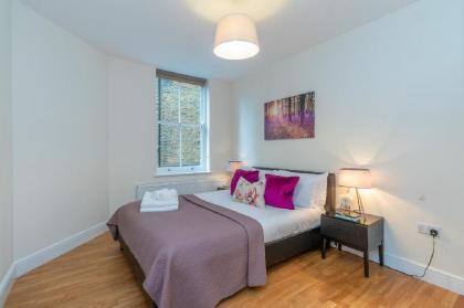 Modern Two Bedroom Apartment in Hammersmith - 203A - image 19