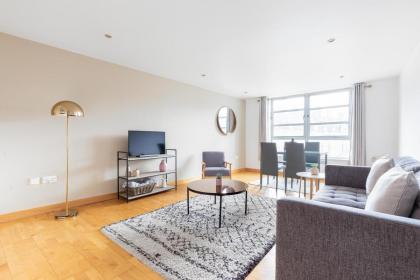 The Spitalfields Apartments - image 25