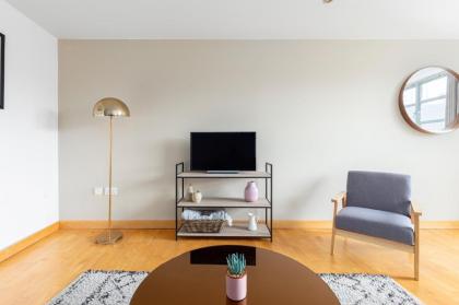 The Spitalfields Apartments - image 26