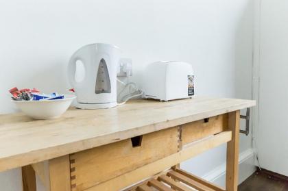 Spacious 1 Bedroom Period property in Hampstead - image 7