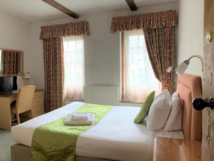 Warren Lodge - image 22